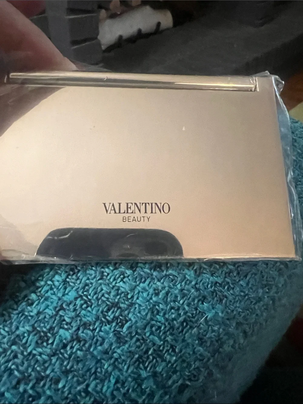 Valentino compact mirror a in silver tone - rarer color